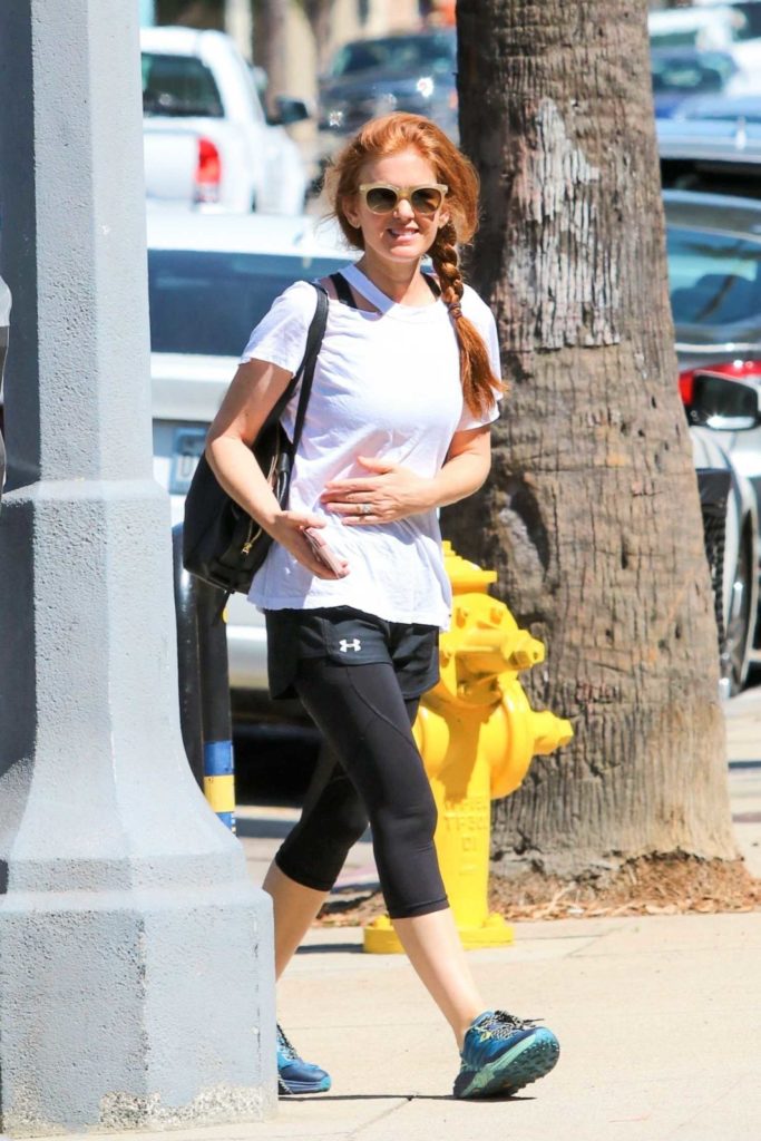 Isla Fisher in a White Tee