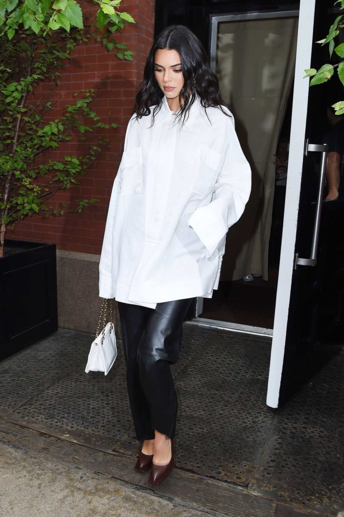 Kendall Jenner in a White Oversized Blouse