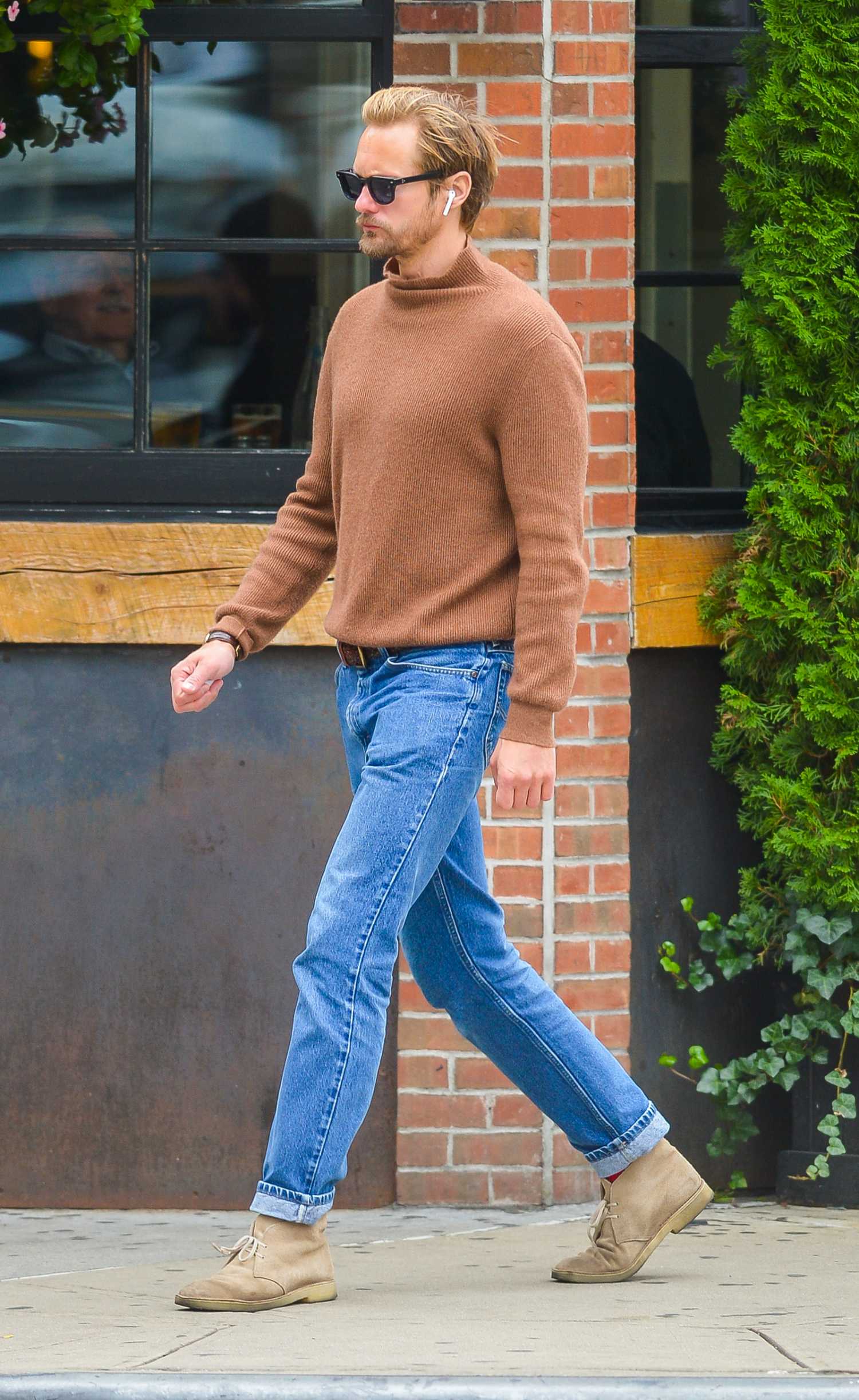 Alexander Skarsgard in a Beige Sweater Was Seen Out in New 