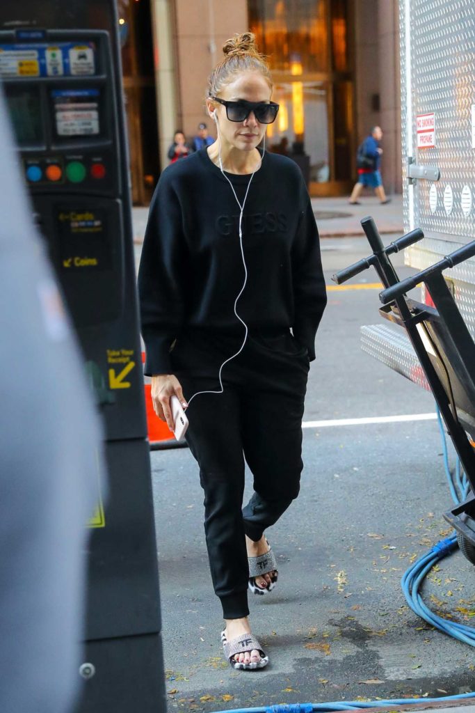 Jennifer Lopez in a Black Sweatshirt
