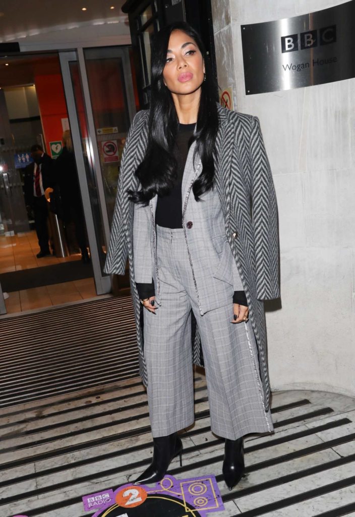 Nicole Scherzinger in a Gray Coat