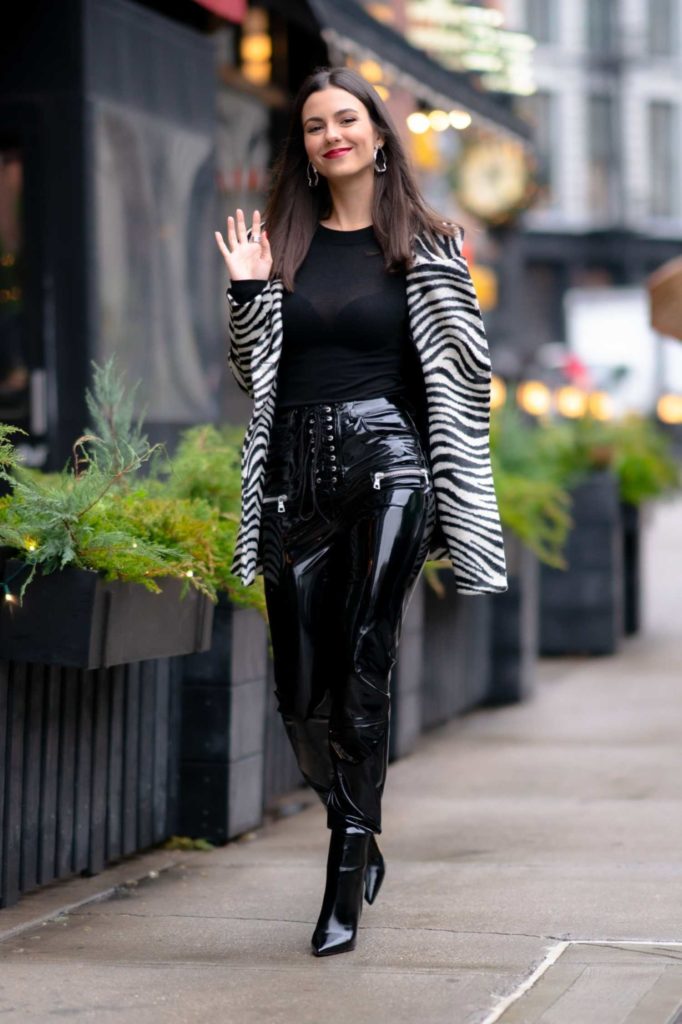 Victoria Justice in a Zebra Print Blazer Was Seen Out in Tribeca ...