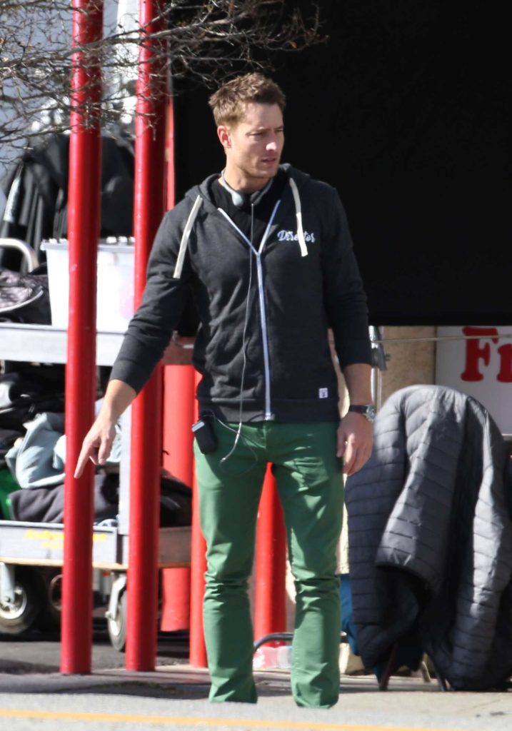 Justin Hartley in a Green Pants