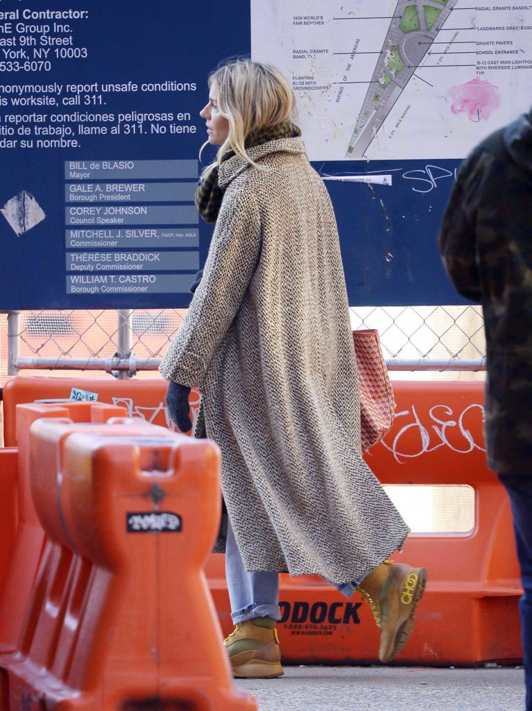 Sienna Miller in a Beige Coat