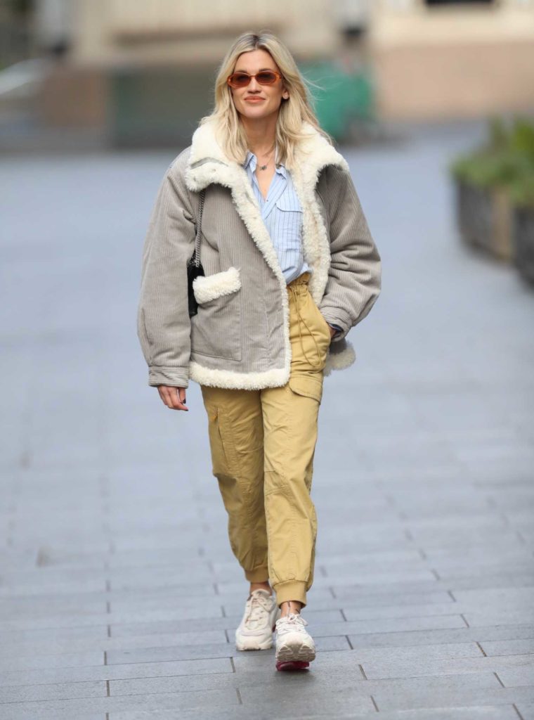 Ashley Roberts in a White Sneakers