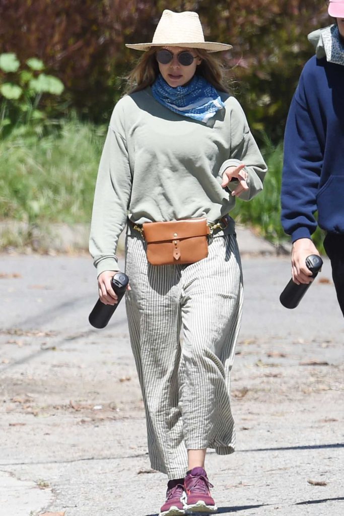 Elizabeth Olsen in a Beige Hat