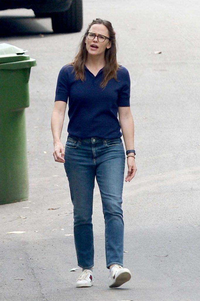 Jennifer Garner in a Blue Polo
