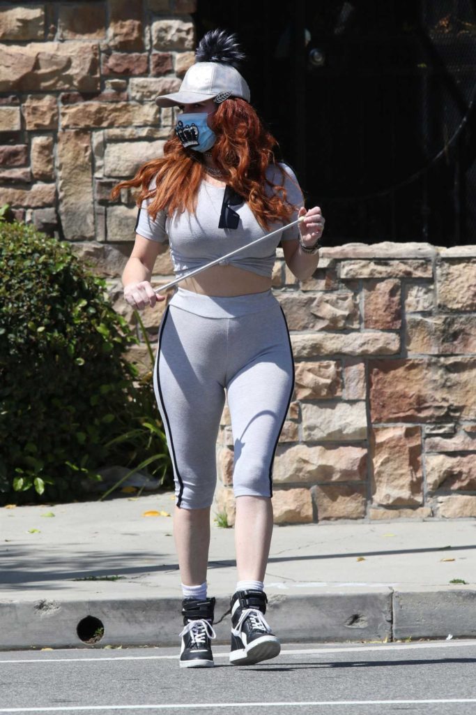 Phoebe Price in a Gray Workout Clothes