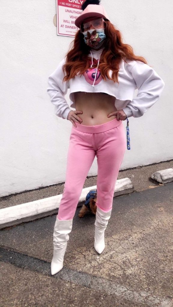 Phoebe Price in a Pink Sweatpants