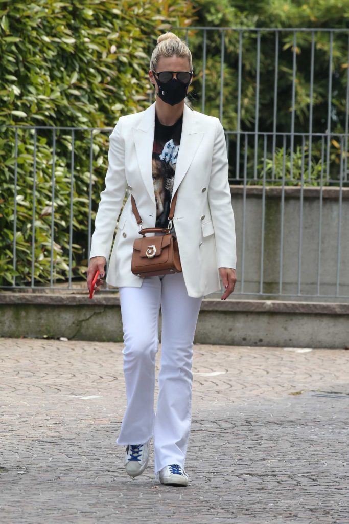 Michelle Hunziker in a White Blazer