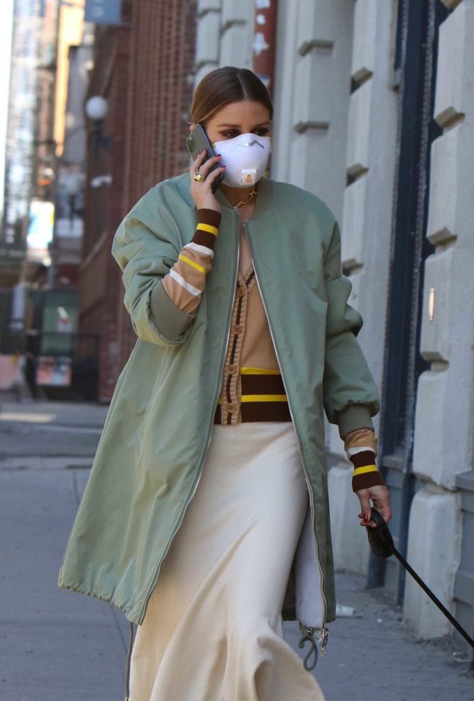 Olivia Palermo in a Face Mask