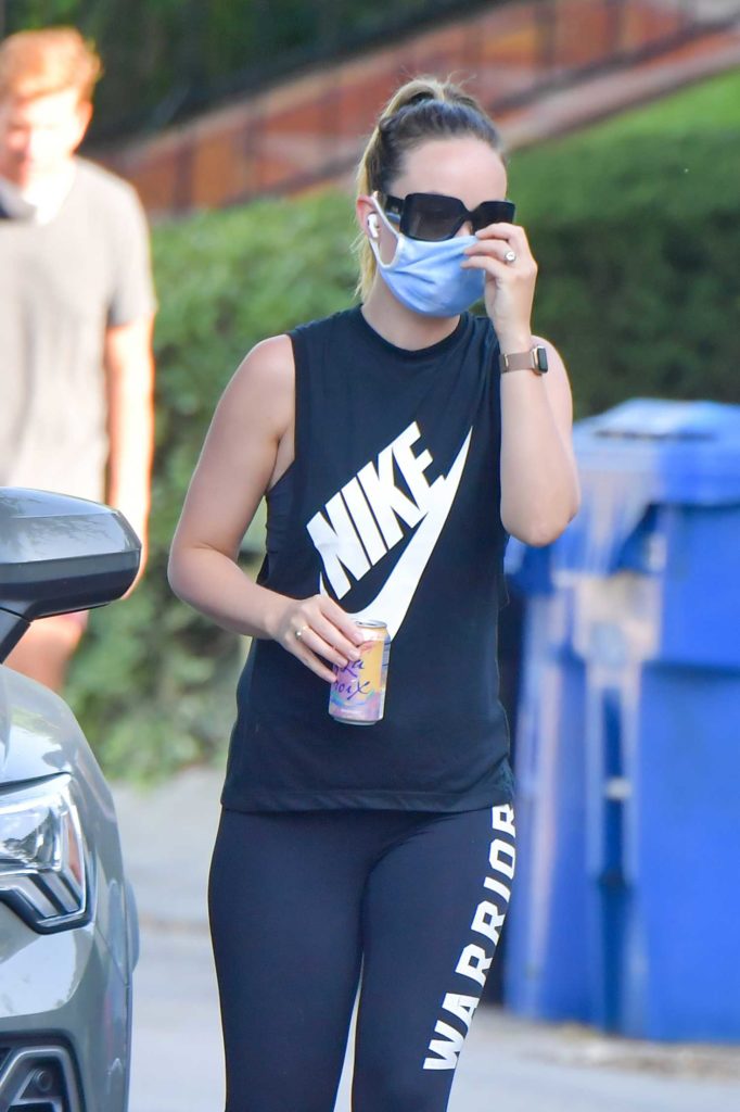 Olivia Wilde in a Black Nike Top
