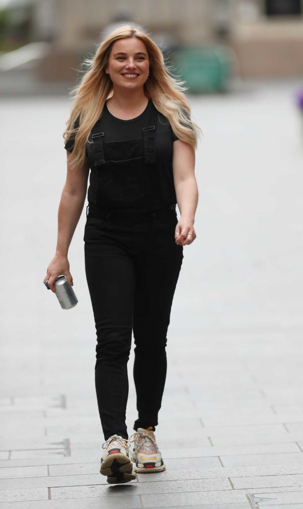 Sian Welby in a Black Tee