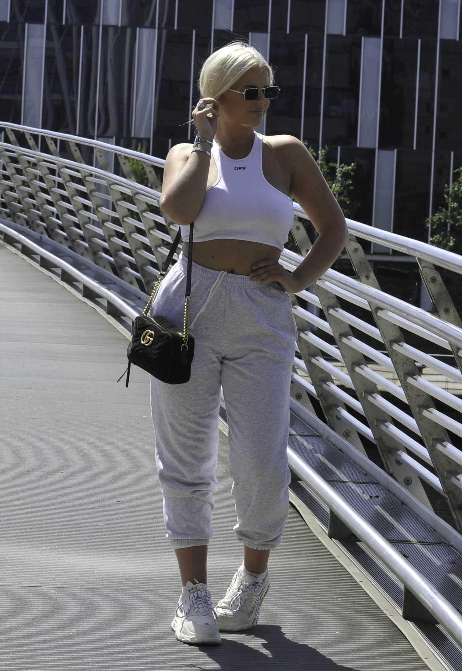 Apollonia Llewellyn in a White Sports Bra Was Seen Out in Manchester