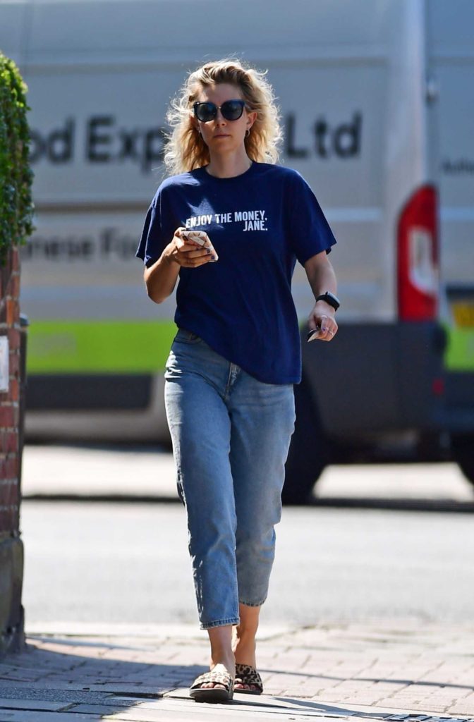 Vanessa Kirby in a Blue Tee