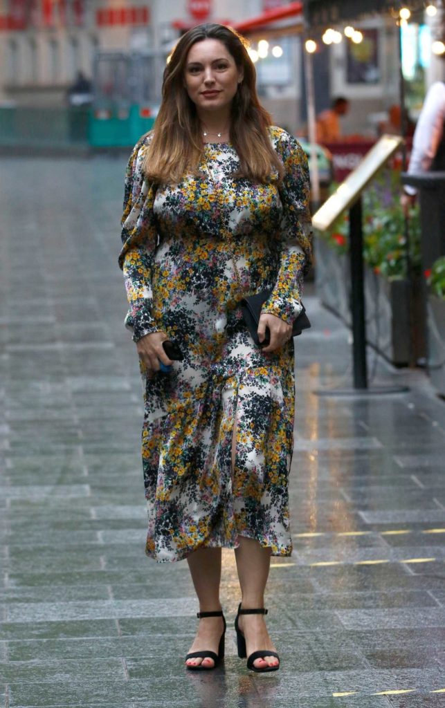 Kelly Brook in a Floral Print Dress