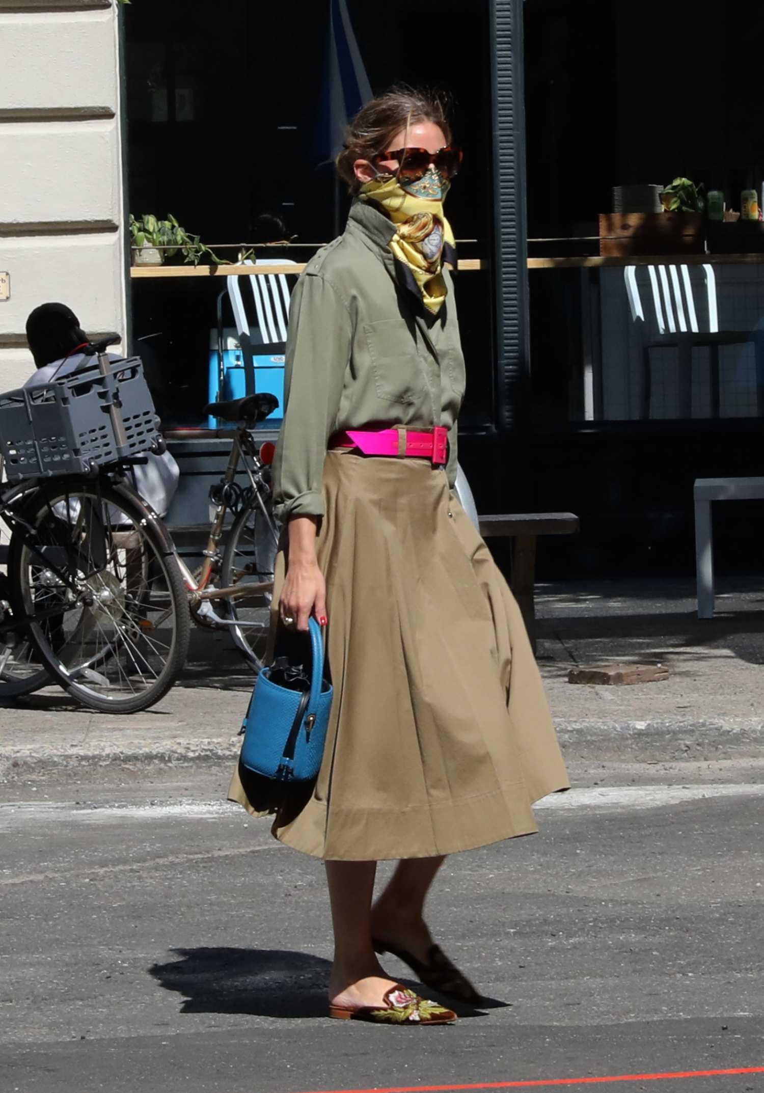 Olivia Palermo in a Bandana as a Face Mask Was Seen in Dumbo, Brooklyn ...