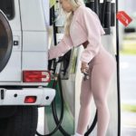 Tammy Hembrow in a Pink Leggings Arrives at a Gas Station in Gold Coast