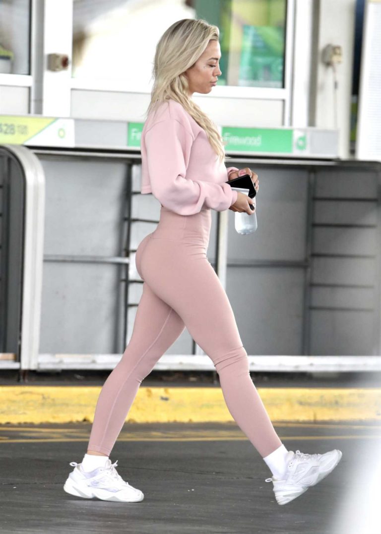 Tammy Hembrow in a Pink Leggings Arrives at a Gas Station in Gold Coast