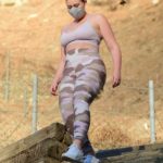 Iskra Lawrence in a Camo Leggings Took an Intense Hike in Los Angeles