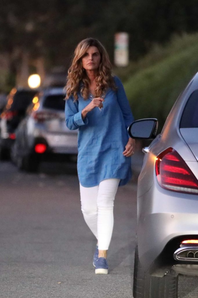 Maria Shriver in a White Pants
