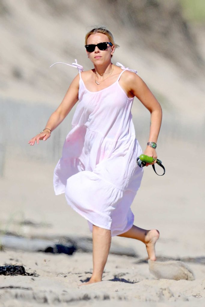 Scarlett Johansson in a Purple Summer Dress