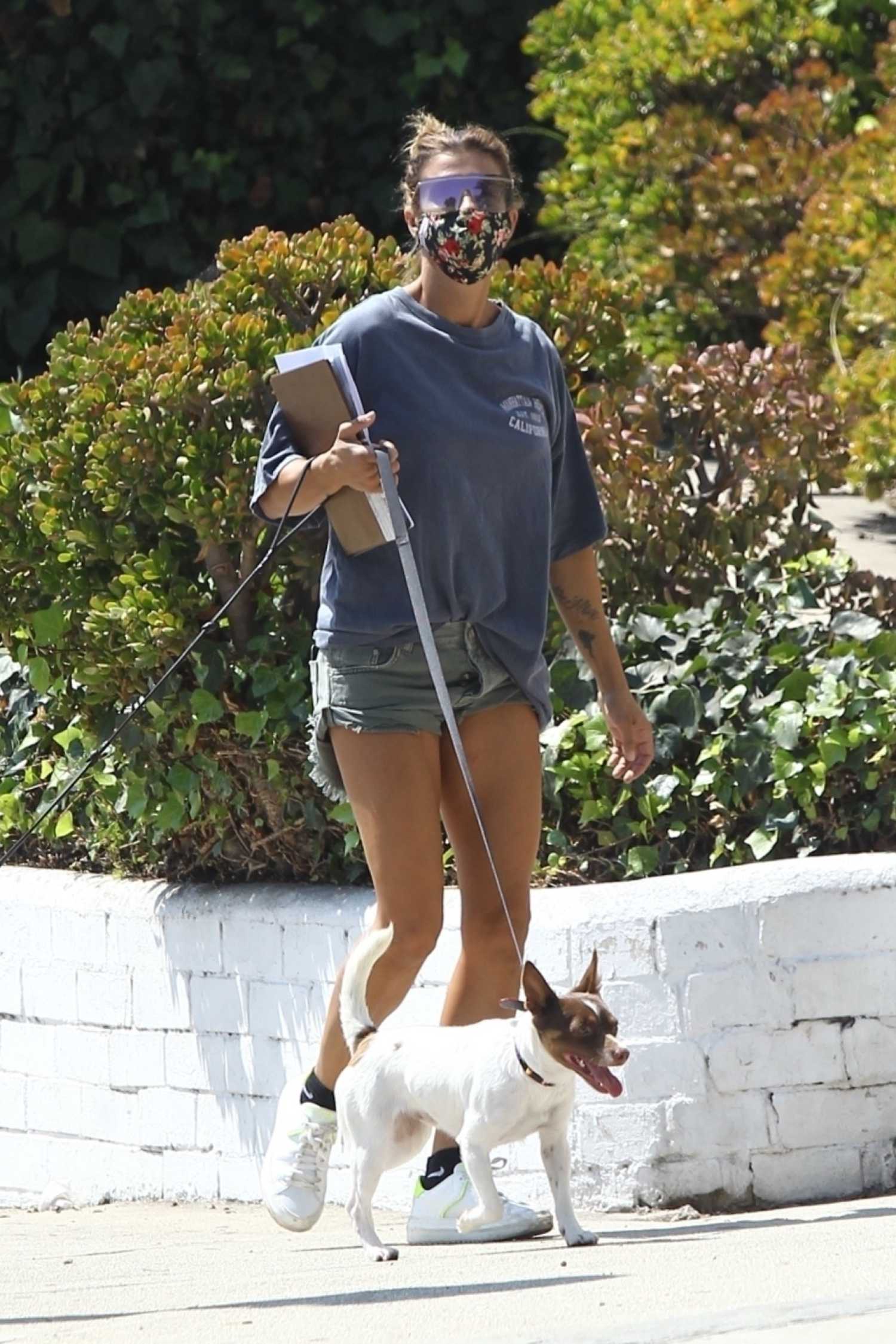 Elisabetta Canalis in a White Sneakers Walks Her Dog in Beverly Hills ...