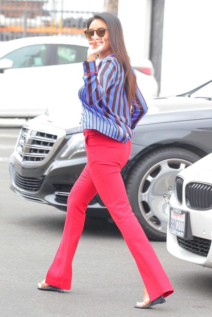 Jeannie Mai in a Red Pants