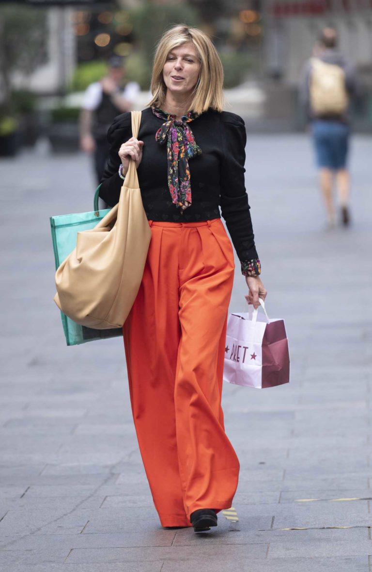 Kate Garraway in a Red Pants Arrives at the Global Radio in London