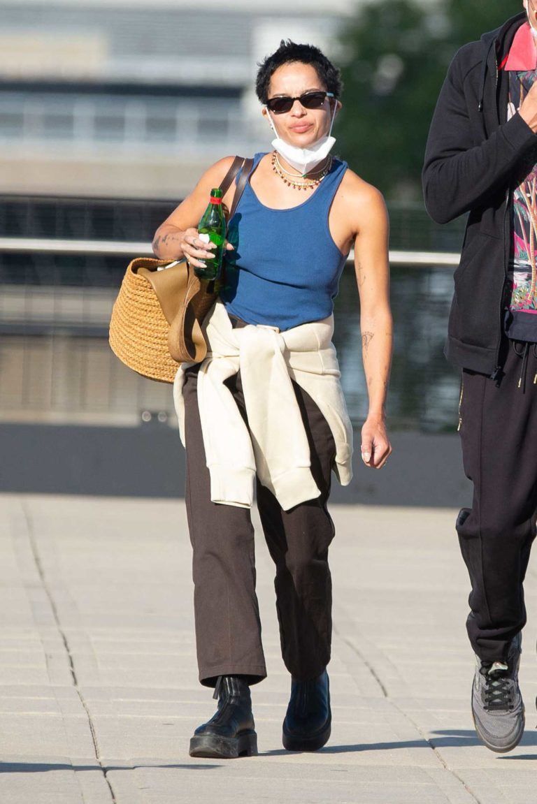 zoe kravitz tank top