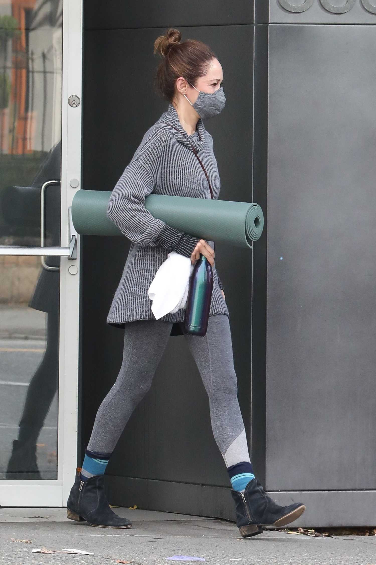 Autumn Reeser in a Grey Leggings Leaves a Yoga Class in Vancouver
