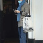 Daisy Edgar-Jones in a Protective Mask Goes Shopping in London