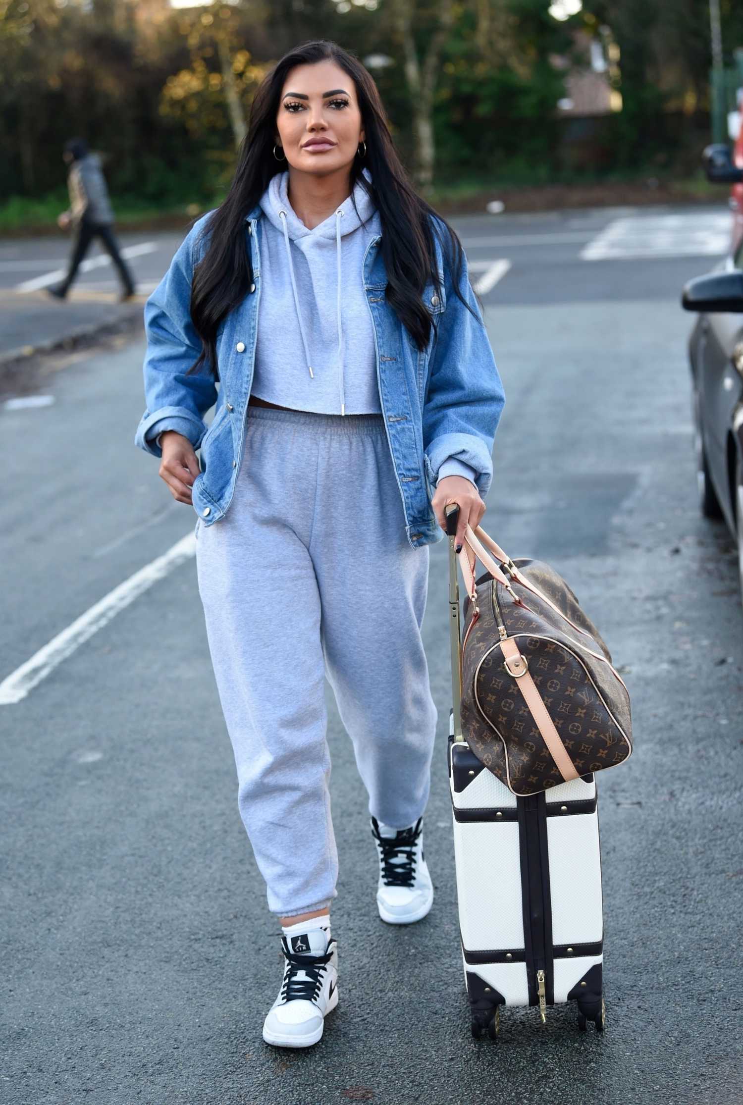 Abbie Holborn in a Grey Sweatpants Arrives at By Faces AKJ Aesthetics