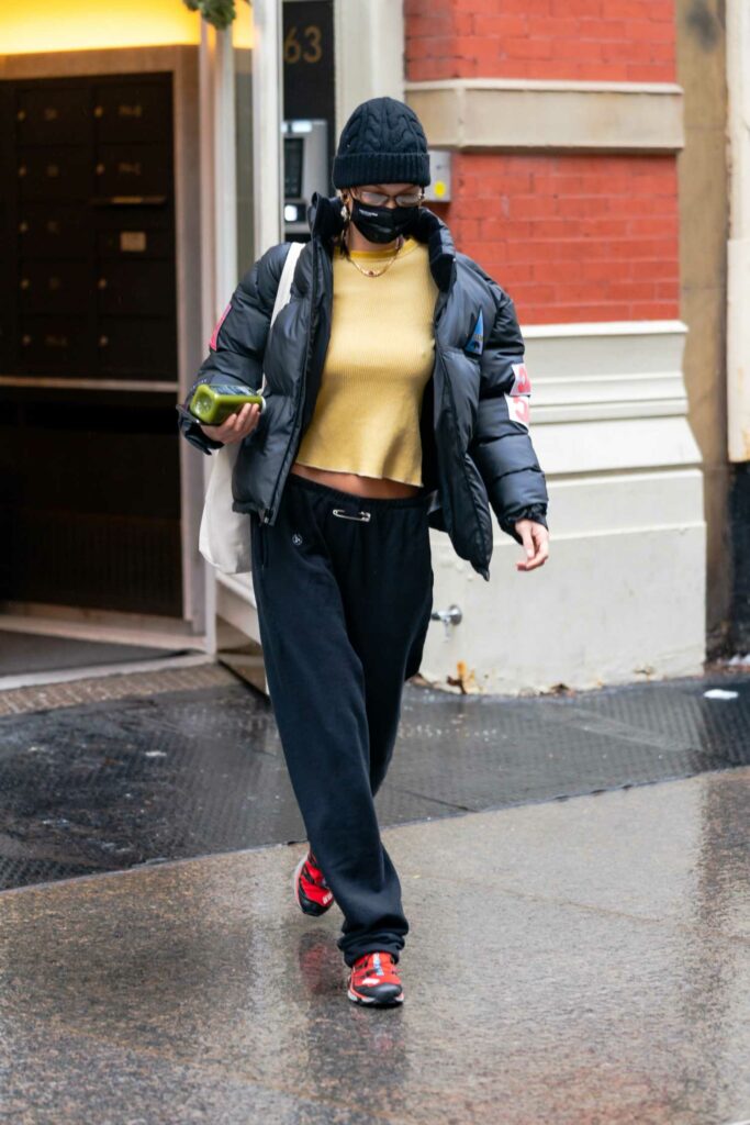 Bella Hadid in a Black Puffer Jacket Was Spotted Out in New York City ...