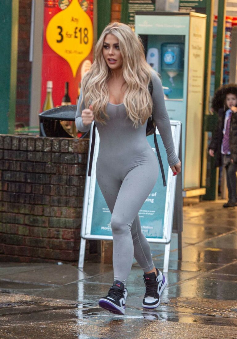 Bianca Gascoigne in a Grey Catsuit Heads to Morrisons in Kent – Celeb Donut