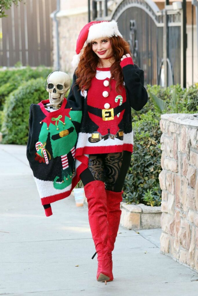 Phoebe Price in a Christmas Outfit