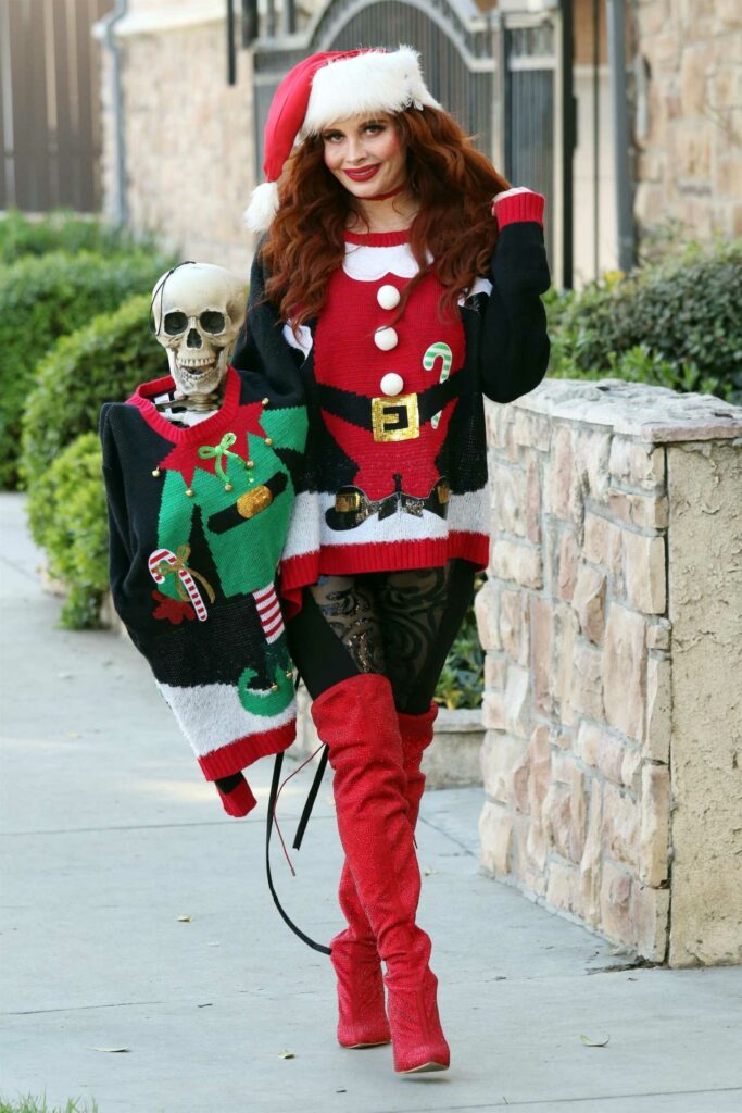 Phoebe Price in a Christmas Outfit