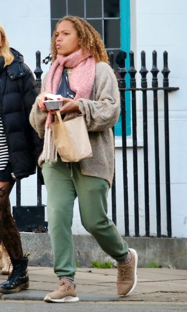 Angela Griffin in an Olive Sweatpants