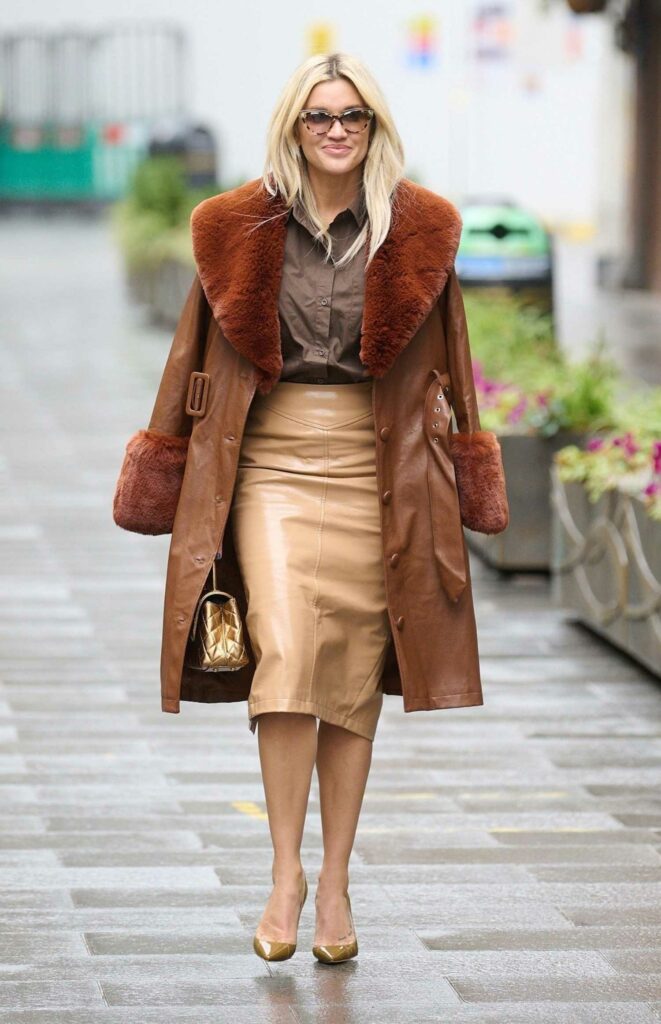 Ashley Roberts in a Tan Leather Coat