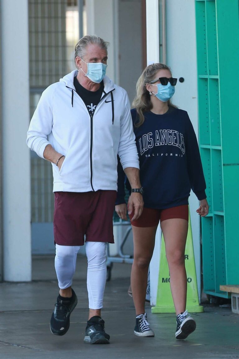 Emma Krokdal in a Protective Mask Arrives at Whole Foods with Dolph