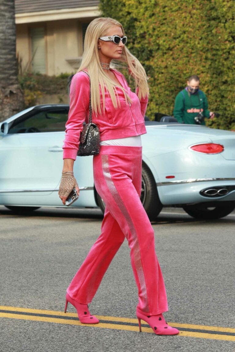 Paris Hilton in a Pink Tracksuit Was Seen Out in Beverly Hills – Celeb ...