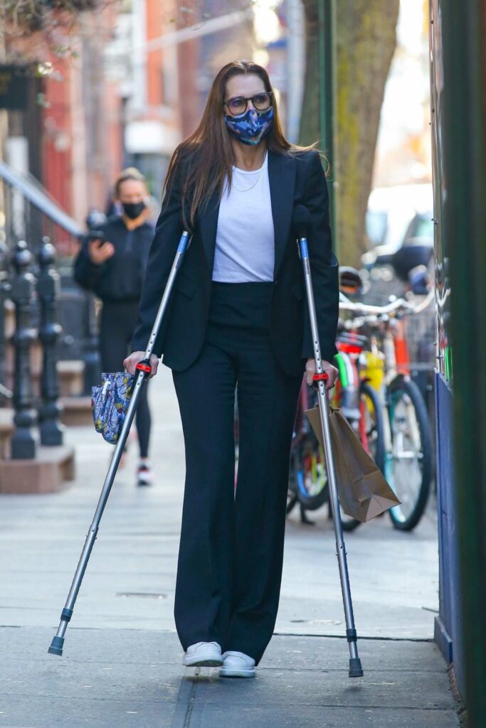 Brooke Shields on Crutches