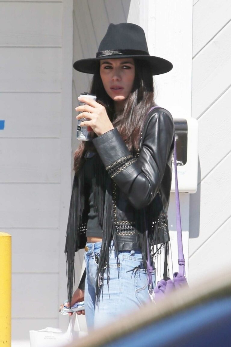 Lavinia Postolache in a Black Hat Was Seen Out in Los Angeles – Celeb Donut