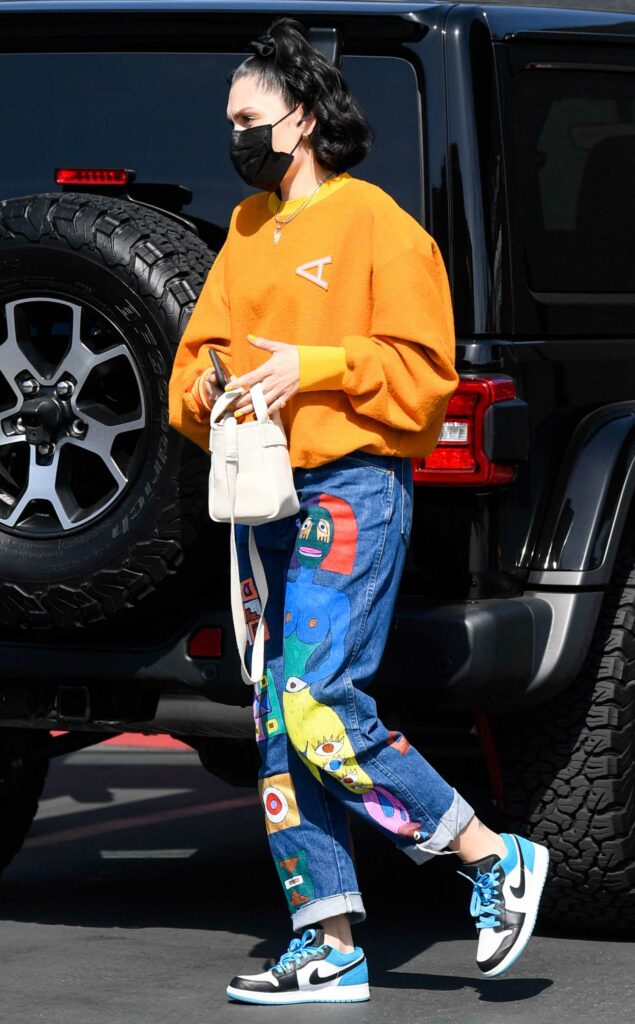 Jessie J in an Orange Sweatshirt
