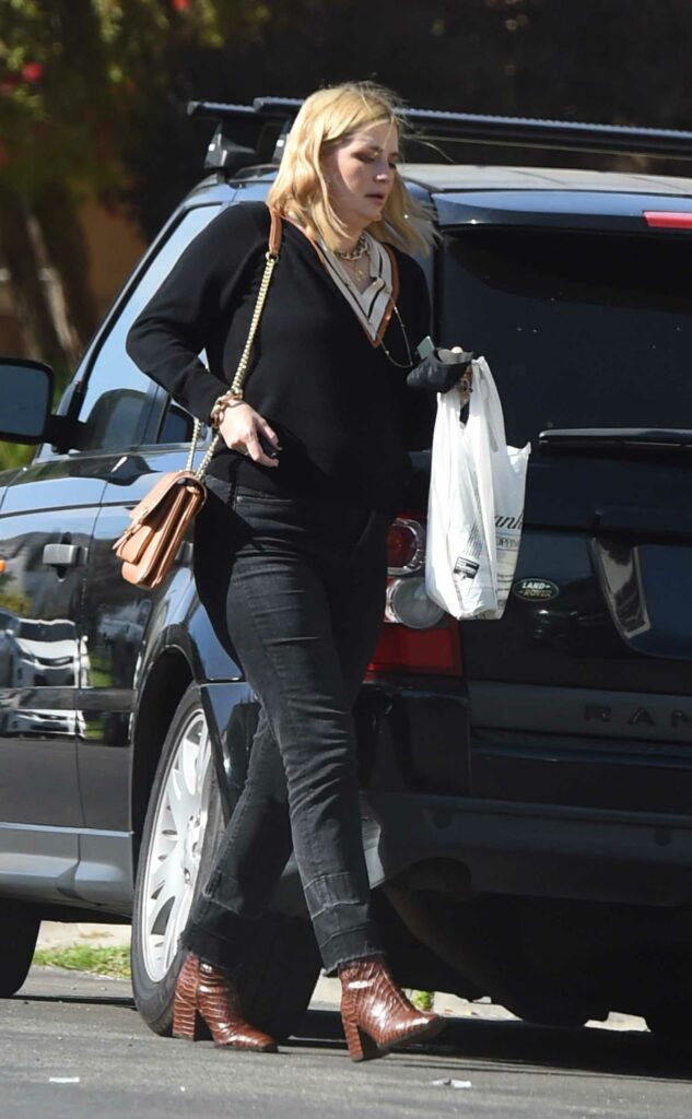Mischa Barton in a Black Outfit