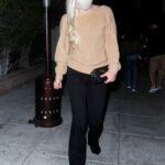 Lindsey Vonn in a Beige Sweater Grabs Sushi in Beverly Hills