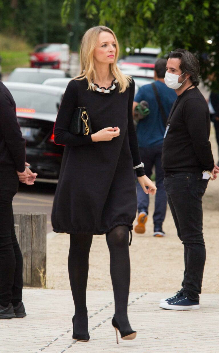 Delphine Arnault Arrives to Louis Vuitton Fragance Dinner at La