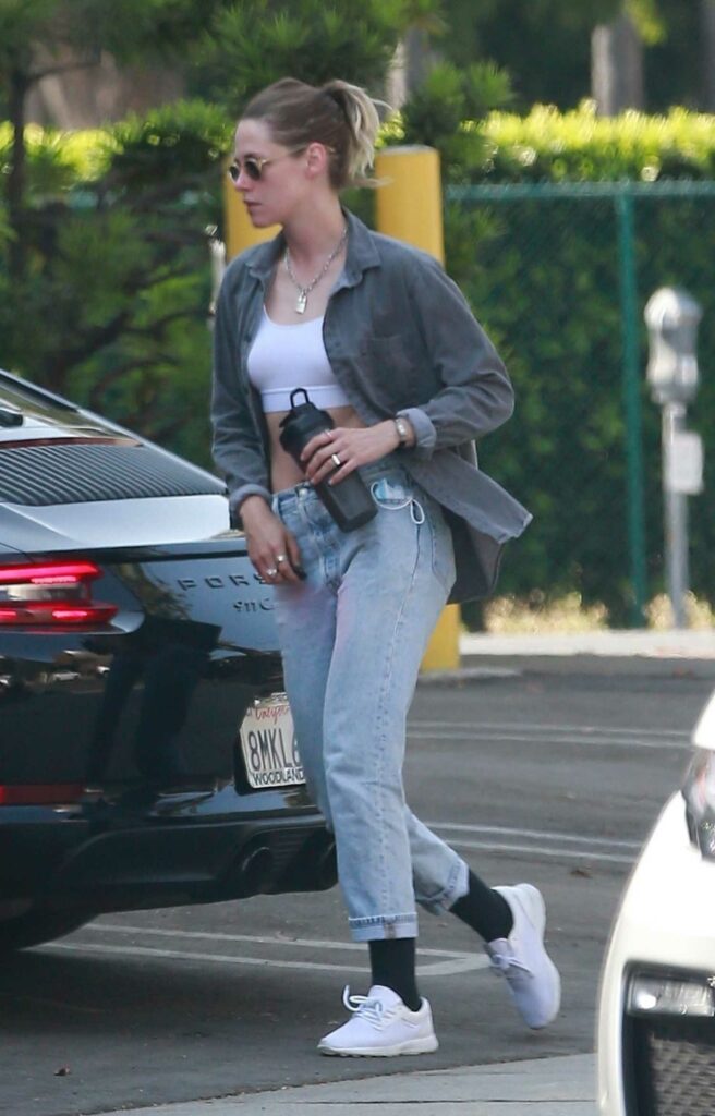 Kristen Stewart in a Grey Shirt