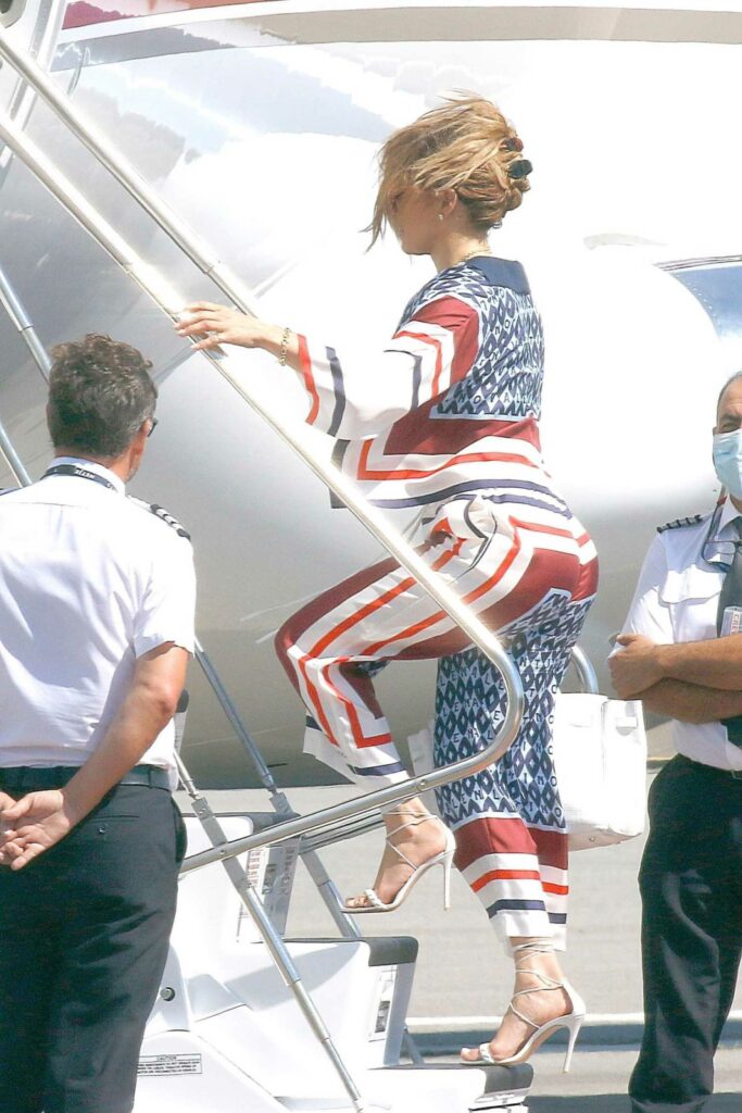 Jennifer Lopez in a Patterned Pantsuit