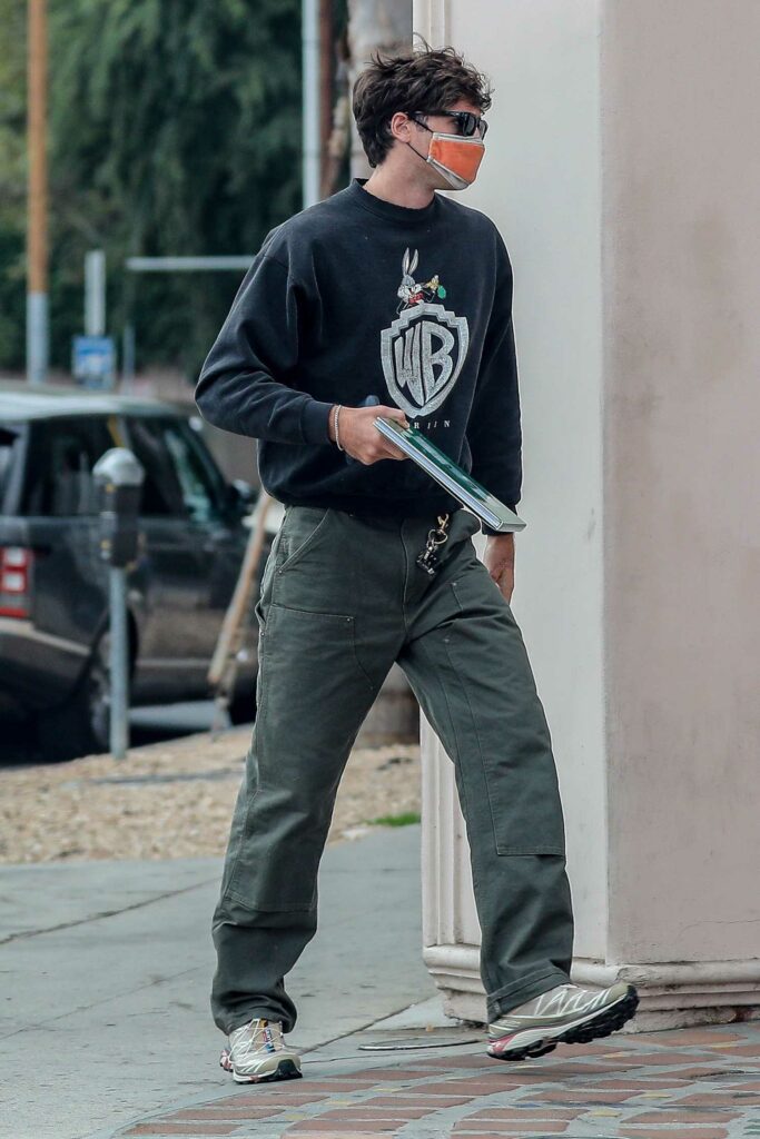 Jacob Elordi in a Black Sweatshirt